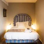 La Marelle Hotel *